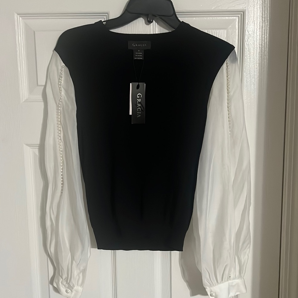 Gracia Blouse Women- Have multiple sizes